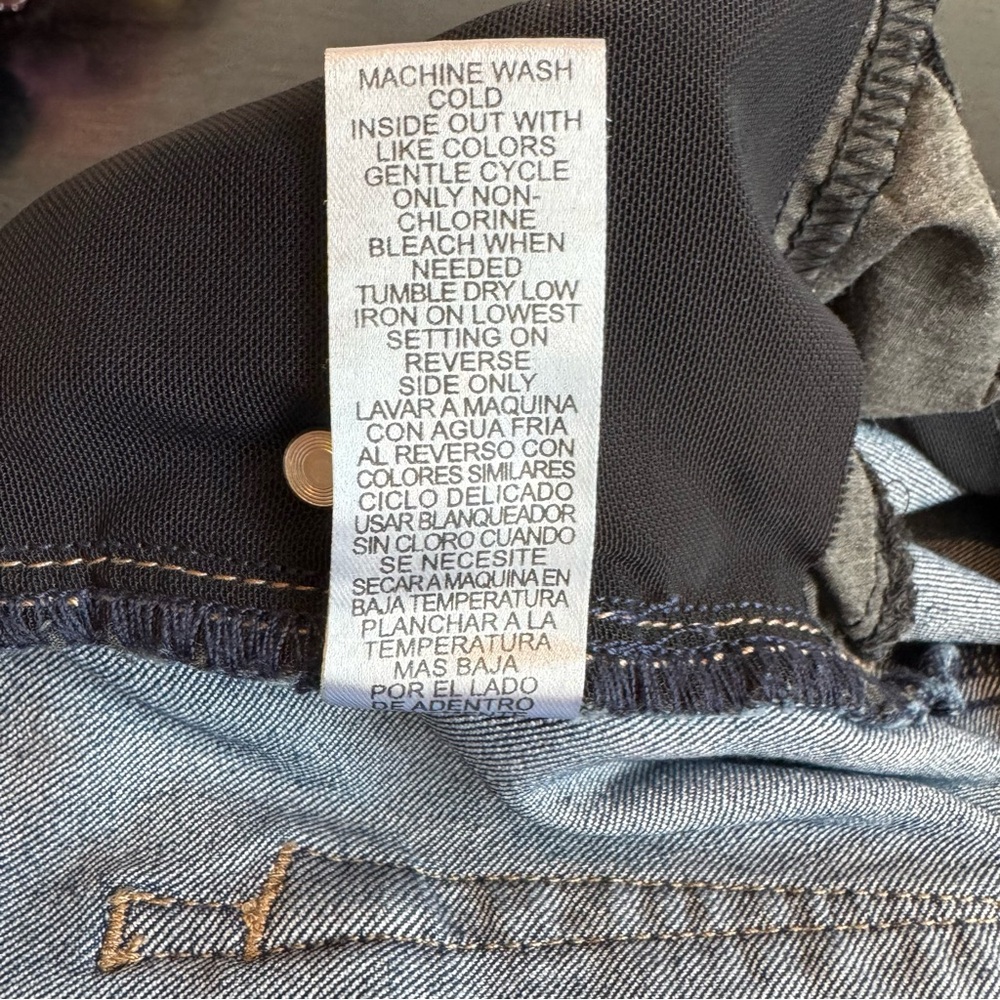 Democracy Women's Ab Solution Blue Jeans - Picture 7 of 8